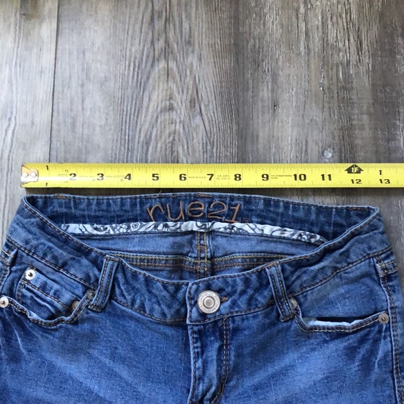 Rue 21 short size 1/2 petite skinny denim jeans - Picture 2 of 6